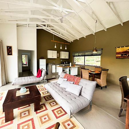 Ukuthula Cottages Kampersrus AH ภายนอก รูปภาพ
